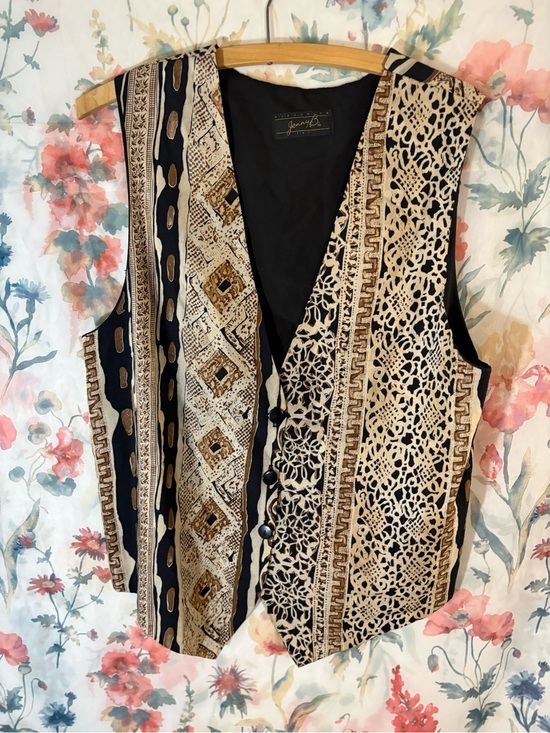 Jenny B Jackets & Blazers - Vintage Black & Beige Patterned Vest